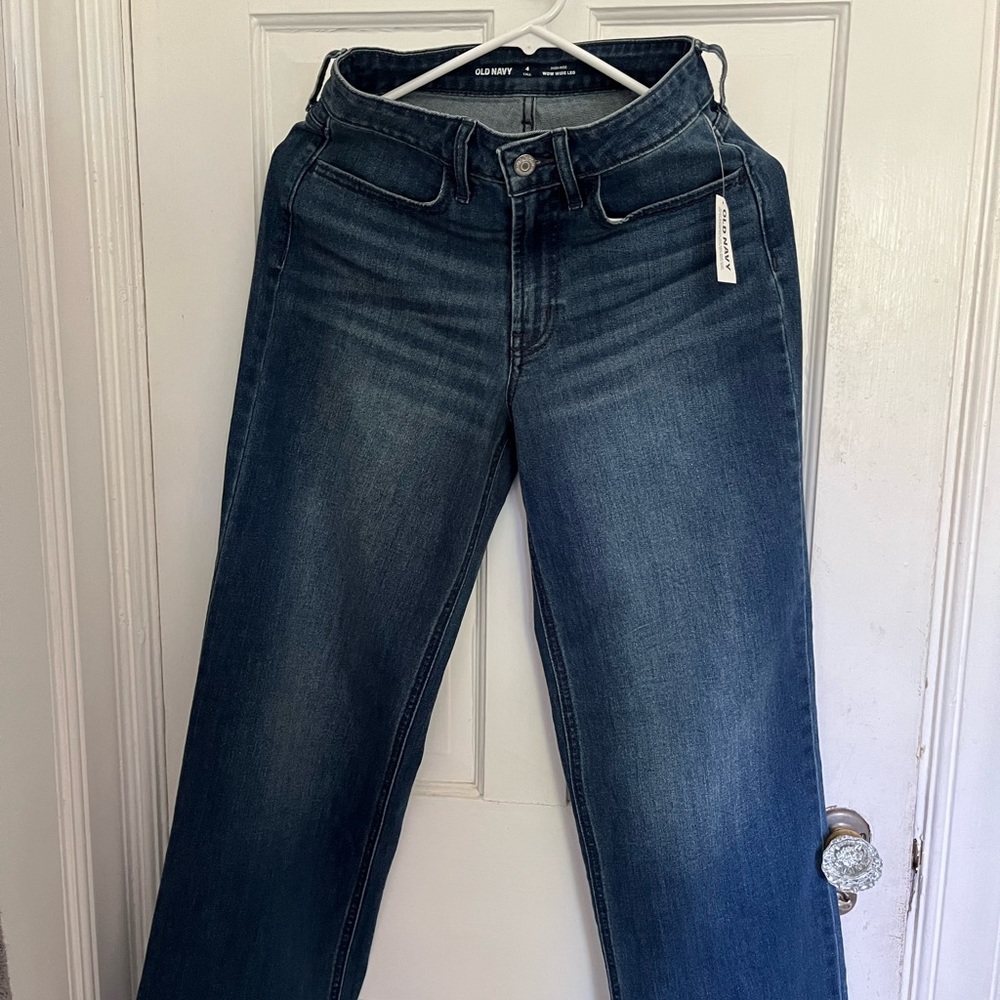 Old navy women’s size 4 tall blue jeans